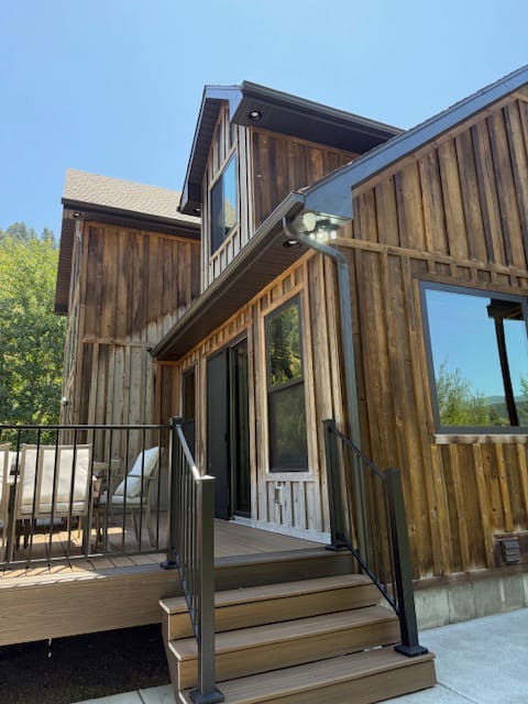 image12 New gutters on house